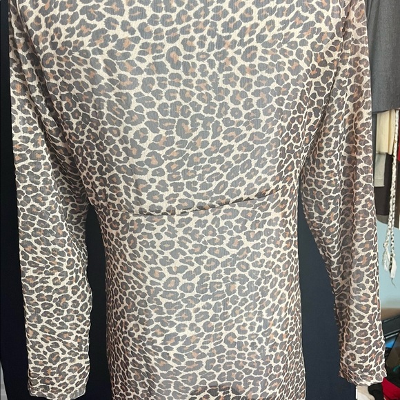 UjENA Sheer Leopard Top / Beach Coverup Medium - Picture 6 of 9